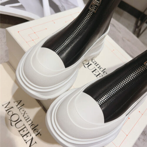 High Quality Luxury Alexander McQueen Front Zip Booties product detail
