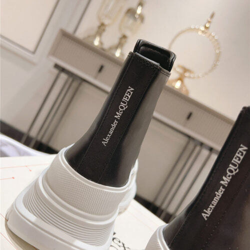 High Quality Luxury Alexander McQueen Front Zip Booties product detail