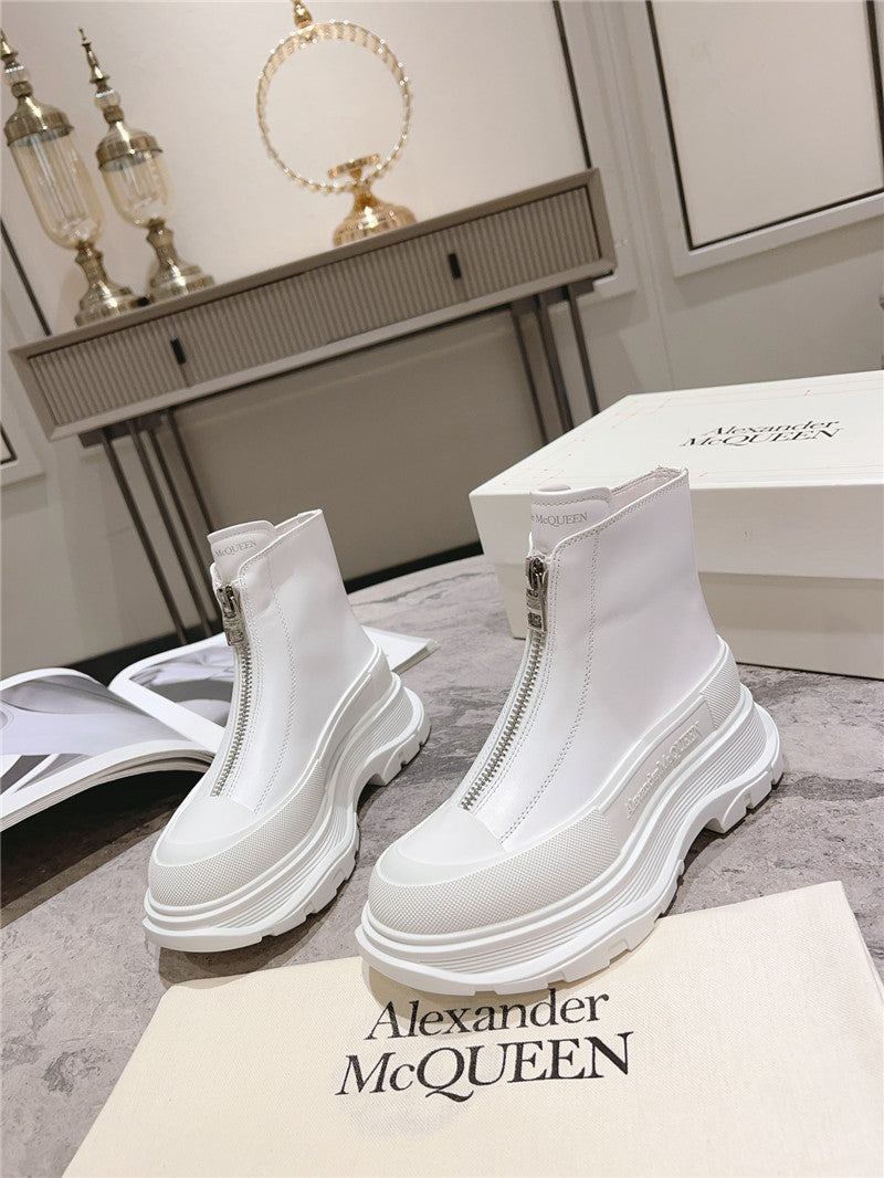 High Quality Luxury Alexander McQueen Front Zip Booties – Style 21411