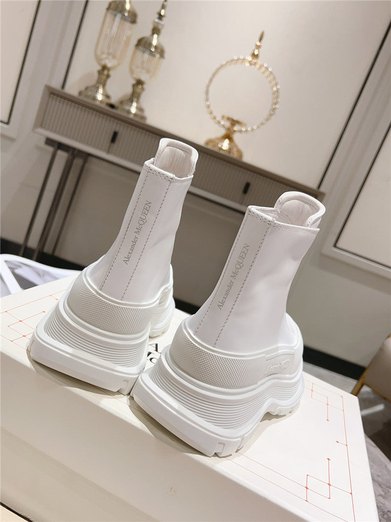 High Quality Luxury Alexander McQueen Front Zip Booties – Style 21411 product detail