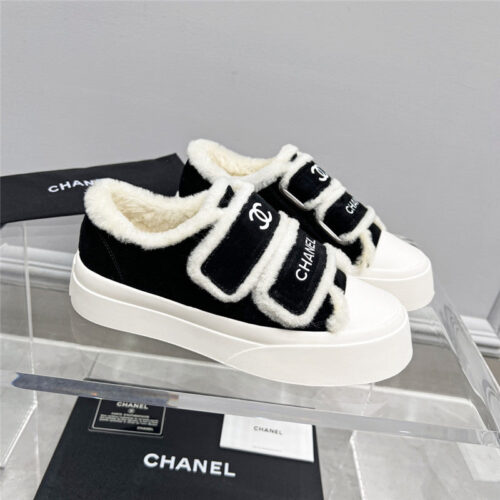 High Quality Luxury Chanel New Sneakers alternate view
