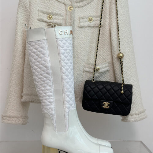 High Quality Luxury Chanel Letter Rhombus Down Boots product detail
