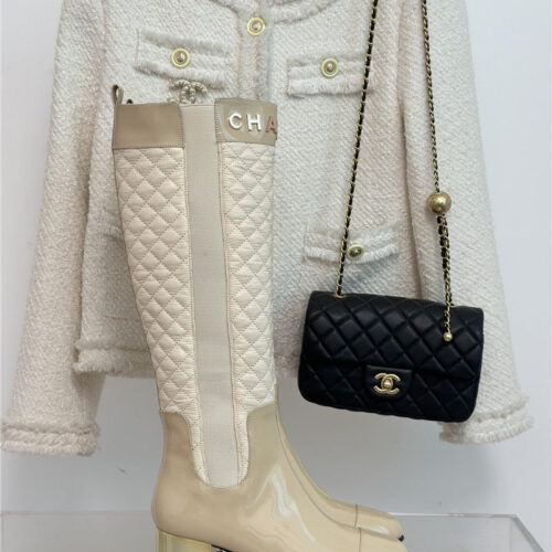 High Quality Luxury Chanel Letter Rhombus Down Boots – Style 35910 product detail