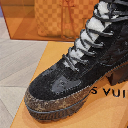 High Quality Luxury Louis Vuitton Classic High Heel Martin Boots – Style 79011 product detail