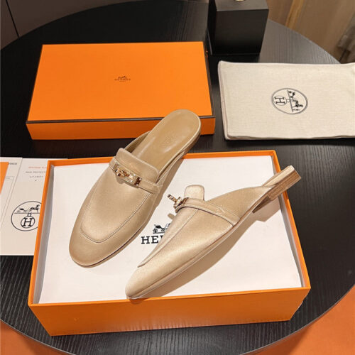 High Quality Luxury Hermes Classic Kelly Mules Half Drag – Style 95395 alternate view