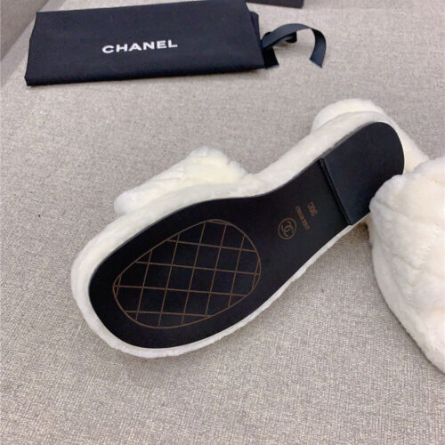High Quality Luxury Chanel New Thick Sole Fur Slippers – Style 24454 product detail