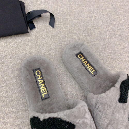 High Quality Luxury Chanel New Thick Sole Fur Slippers – Style 55526 product detail