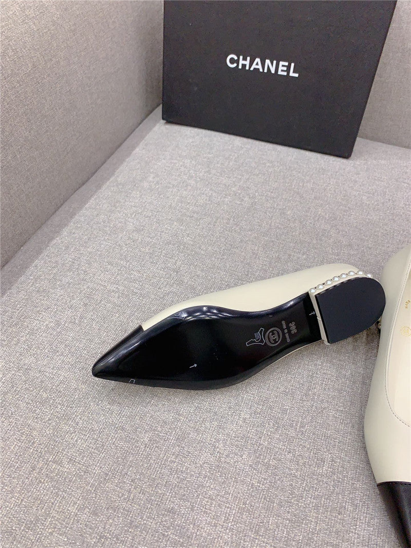 High Quality Luxury Chanel New Pointed Toe Flat Shoes – Style 27494 product detail