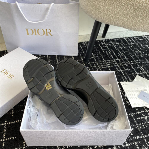 High Quality Luxury Dior Couple Casual Sneakers – Style 93606 product detail