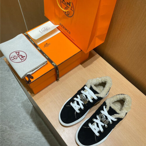 High Quality Luxury Hermes New Classic Kelly Buckle Casual Shoes – Style 66371 product detail