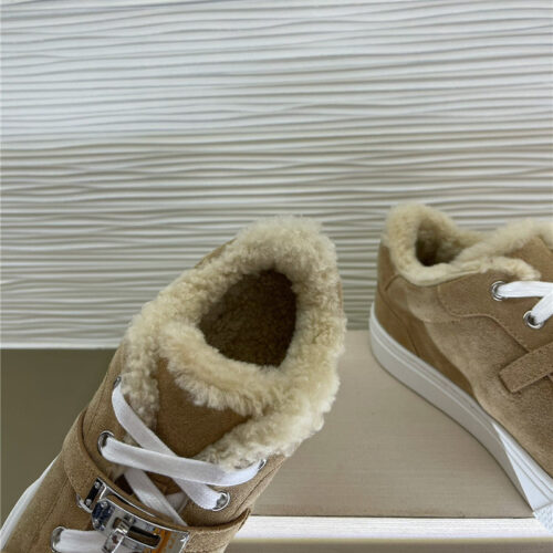 High Quality Luxury Hermes New Classic Kelly Buckle Casual Shoes – Style 97443 product detail