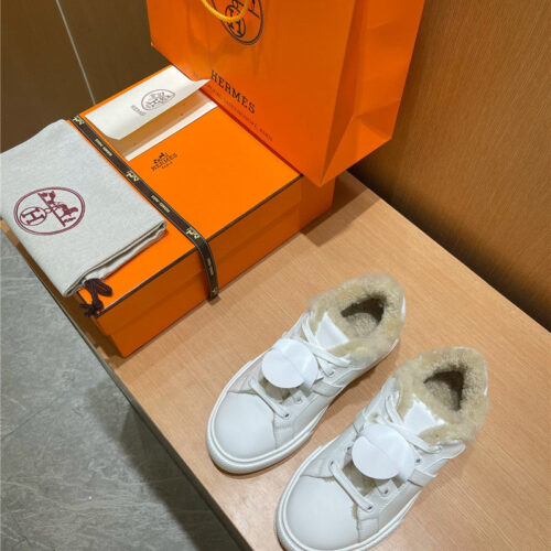 High Quality Luxury Hermes New Classic Kelly Buckle Casual Shoes – Style 62979 product detail