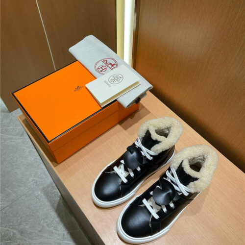 High Quality Luxury Hermes New Classic Kelly Buckle Casual Shoes product detail