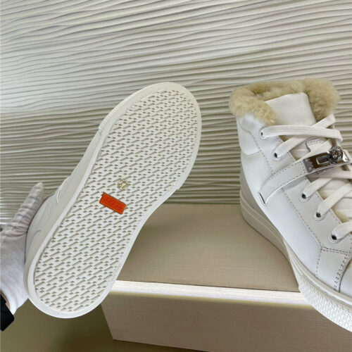 High Quality Luxury Hermes New Classic Kelly Buckle Casual Shoes – Style 94051 product detail