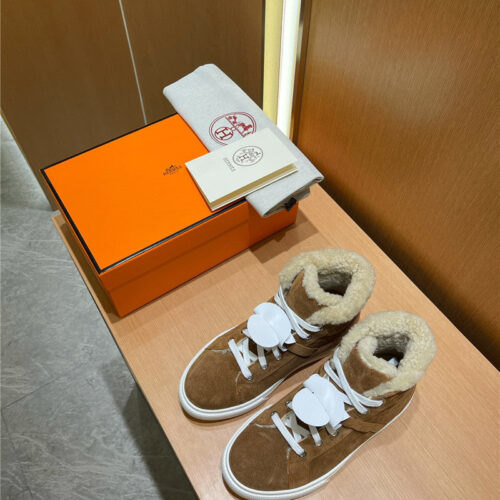 High Quality Luxury Hermes New Classic Kelly Buckle Casual Shoes – Style 59587 product detail