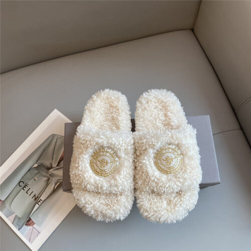 High Quality Luxury Balenciaga Autumn And Winter New Embroidered Fur Slippers product detail