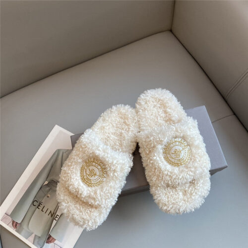 High Quality Luxury Balenciaga Autumn And Winter New Embroidered Fur Slippers alternate view