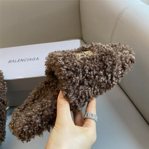 High Quality Luxury Balenciaga Autumn And Winter New Embroidered Fur Slippers – Style 02307 product detail