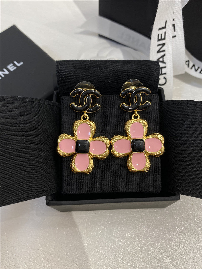 High Quality Luxury Chanel Pink Enamel Four-Leaf Clover Earrings