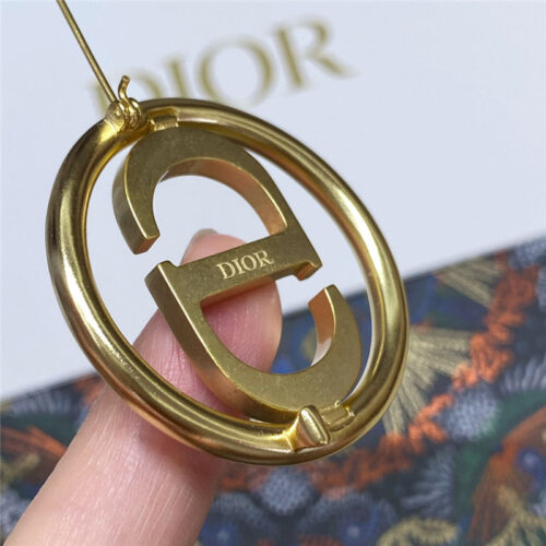 High Quality Luxury Dior Black Enamel Letter Cd Brooch product detail