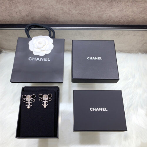 High Quality Luxury Chanel Bow Hanging Double C Beads Earrings
