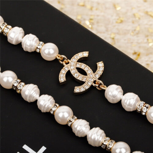 High Quality Luxury Chanel Bow Pink Pearl Sweater Chain product detail