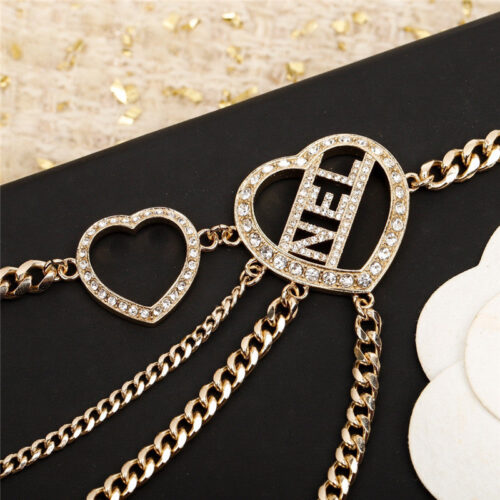 High Quality Luxury Chanel Handmade Love Waist Chain product detail