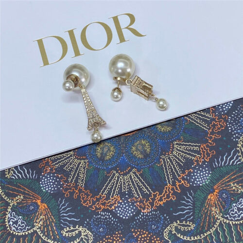 High Quality Luxury Dior New Eiffel Tower Earrings product detail