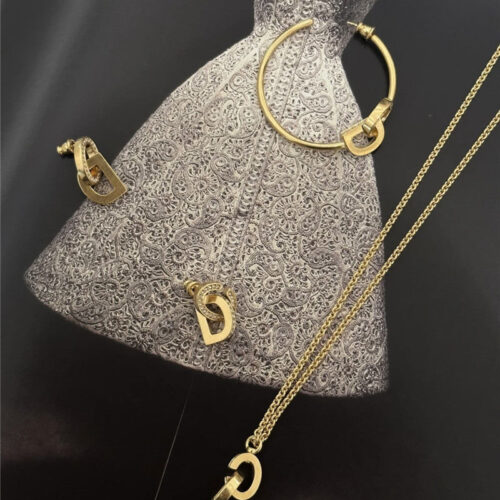 High Quality Luxury Dior Diamond Cd Earrings product detail