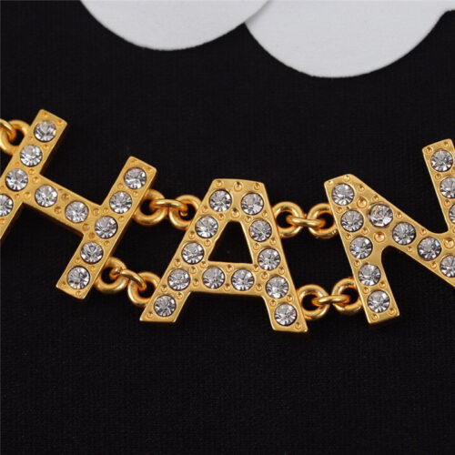 High Quality Luxury Chanel Gold Letter Bracelet product detail