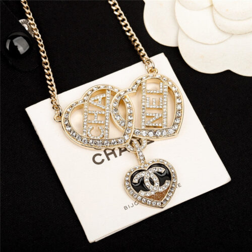 High Quality Luxury Chanel Hollow Double Heart Necklace product detail