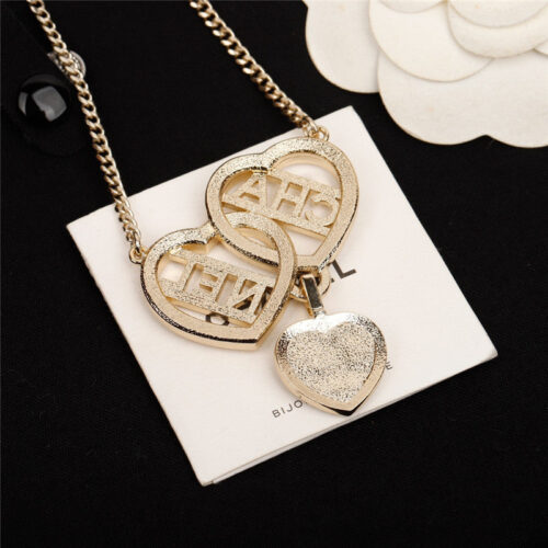 High Quality Luxury Chanel Hollow Double Heart Necklace product detail