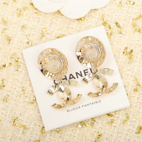 High Quality Luxury Chanel Amethyst Double C Earrings product detail