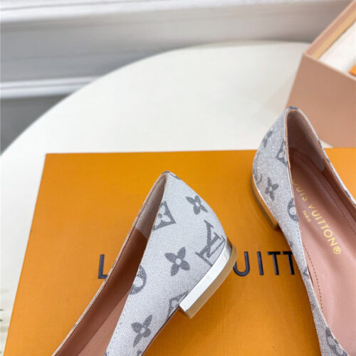 High Quality Luxury Louis Vuitton New Bow Pointed Toe Shoes product detail