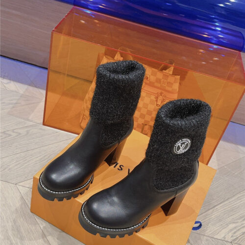 High Quality Luxury Louis Vuitton New Wool High Heel Boots alternate view