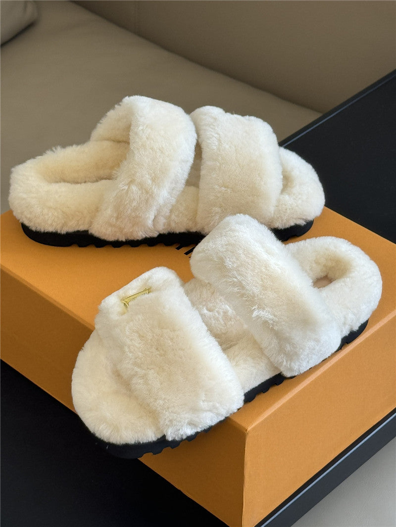 High Quality Luxury Louis Vuitton New Wool Slippers product detail