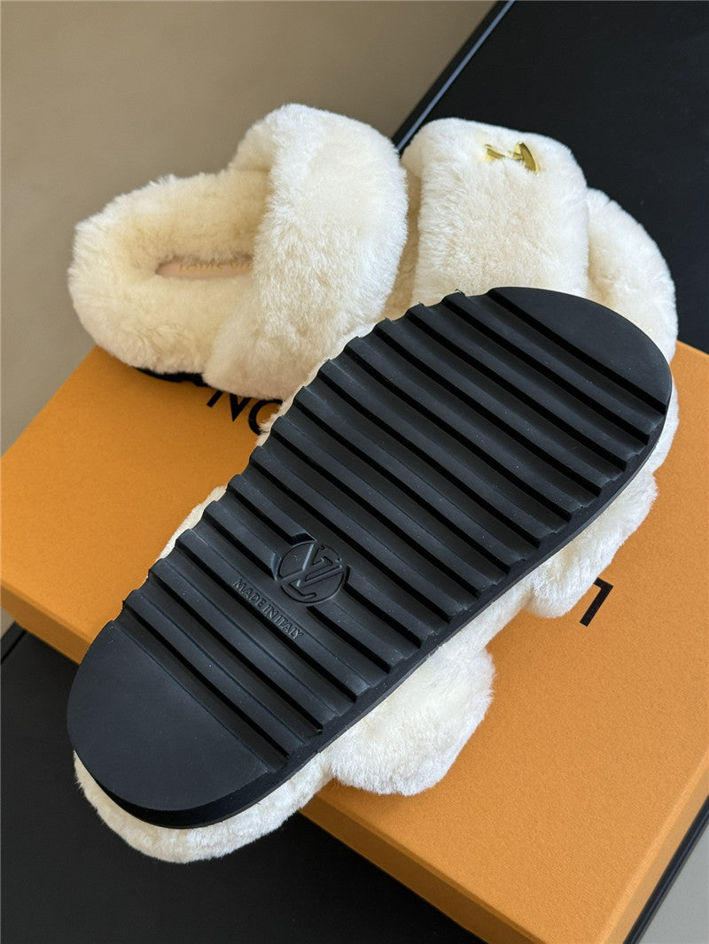 High Quality Luxury Louis Vuitton New Wool Slippers product detail