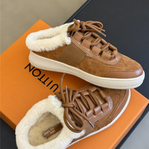 High Quality Luxury Louis Vuitton New Wool Sports Semi-Drag product detail