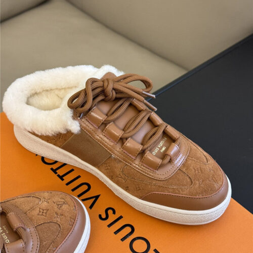 High Quality Luxury Louis Vuitton New Wool Sports Semi-Drag product detail