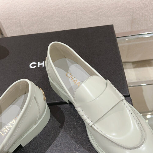 High Quality Luxury Chanel New Loafers – Style 82502 product detail
