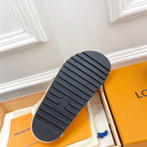 High Quality Luxury Louis Vuitton Bread Mules Wool Slippers product detail