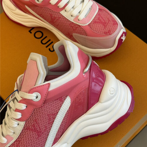 High Quality Luxury Louis Vuitton Classic Running Shoes – Style 08931 product detail