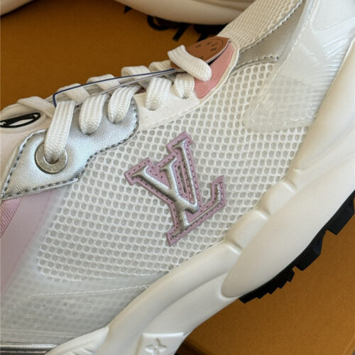 High Quality Luxury Louis Vuitton Classic Running Shoes – Style 76163 product detail