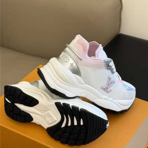 High Quality Luxury Louis Vuitton Classic Running Shoes – Style 76163 product detail