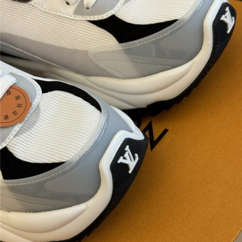 High Quality Luxury Louis Vuitton Classic Running Shoes – Style 05539 product detail