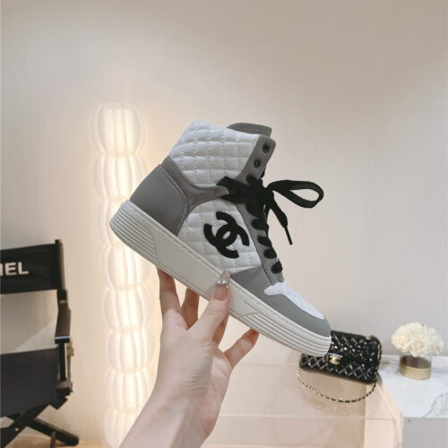 High Quality Luxury Chanel New All-Leather Color Diamond Skateboard Shoes – Style 78470 alternate view