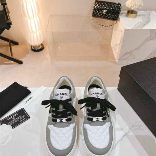 High Quality Luxury Chanel New All-Leather Color Diamond Skateboard Shoes alternate view