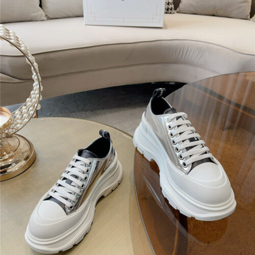 High Quality Luxury Alexander McQueen New Canvas Series Thick-Soled Dad Shoes product detail