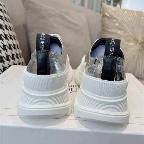 High Quality Luxury Alexander McQueen New Canvas Series Thick-Soled Dad Shoes product detail