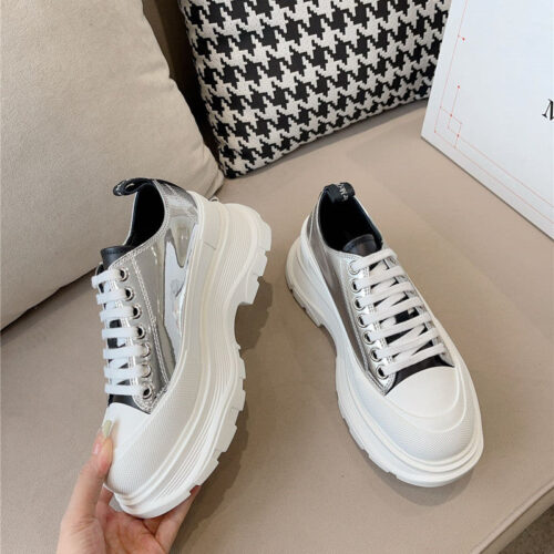 High Quality Luxury Alexander McQueen New Canvas Series Thick-Soled Dad Shoes product detail